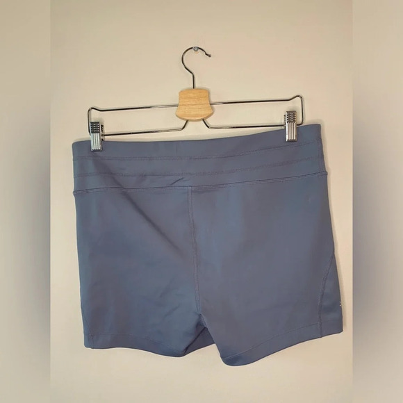 Athleta Cross it Shortie Athletic Shorts - Picture 5 of 7